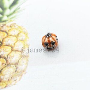 Pandora Glow-in-the-dark Spooky Pumpkin Charm